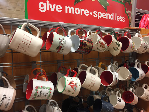 Department Store «T.J. Maxx», reviews and photos, 1751 Ritchie Station Ct, Capitol Heights, MD 20743, USA