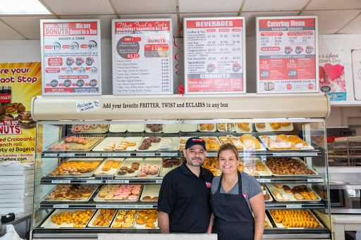 Donut Shop «Dough In The Box», reviews and photos, 3184 Austell Rd SW, Marietta, GA 30008, USA