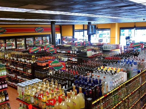 Liquor Store «Gold Crown Liquors Store», reviews and photos, 3425 N Clark St, Chicago, IL 60657, USA