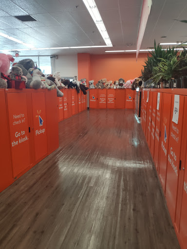 Shopping Mall «Panorama Mall», reviews and photos, 8401 Van Nuys Blvd, Panorama City, CA 91402, USA