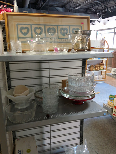 Thrift Store «Freedom Treasures Resale Store», reviews and photos, 7570 Cooley Lake Rd, Waterford Twp, MI 48327, USA