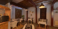 Atmosphère du Restaurant libanais Les Saveurs du Liban et de l'Orient - Parking gratuit à Les Andelys - n°15