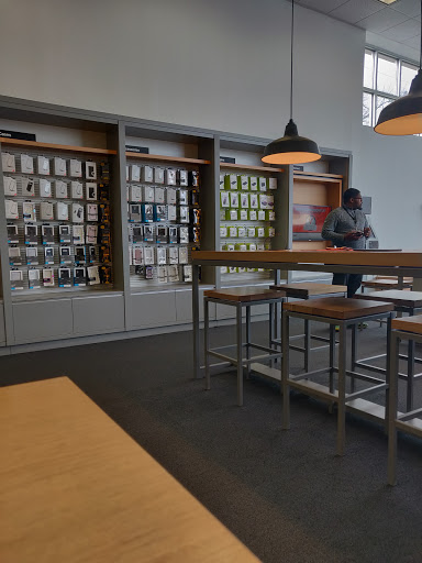 Cell Phone Store «Verizon Authorized Retailer - A Wireless», reviews and photos, 235 Prospect Ave, West Orange, NJ 07052, USA