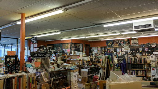 Used Book Store «Vintage Books», reviews and photos, 6613 Mill Plain Boulevard, Vancouver, WA 98661, USA