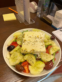 Salade grecque du Restaurant grec Tzeferakos à Paris - n°8