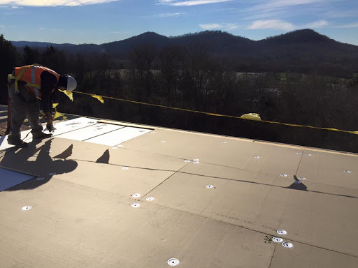 Roofing Contractor «Pinaire Roofing - Nashville Commercial And Residential Roofing Contractor», reviews and photos, 1720 West End Ave #530, Nashville, TN 37203, USA