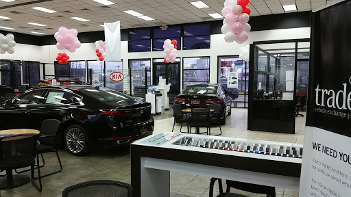 Car Dealer «Legend Kia», reviews and photos, 12115 I-35, San Antonio, TX 78233, USA