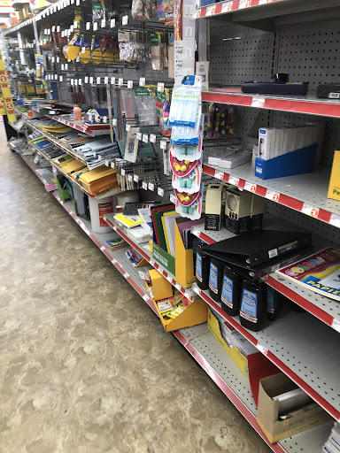 Dollar Store «FAMILY DOLLAR Store #6254», reviews and photos, 16122 Lakeshore Blvd, Cleveland, OH 44110, USA