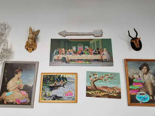 Donut Shop «The Dancing Donut», reviews and photos, 1134 E 54th St G, Indianapolis, IN 46220, USA