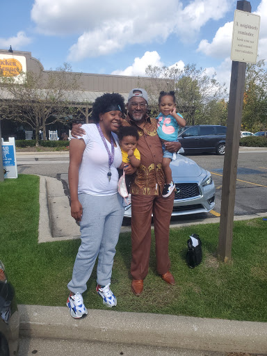 American Restaurant «Cracker Barrel Old Country Store», reviews and photos, 2371 E Aurora Rd, Twinsburg, OH 44087, USA