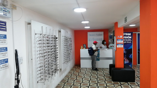 Centro óptico Briones - Guayaquil