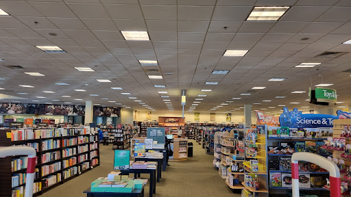 Crossroads Christian Bookstore, 600 S Main St, Springfield, TN 37172, USA, 