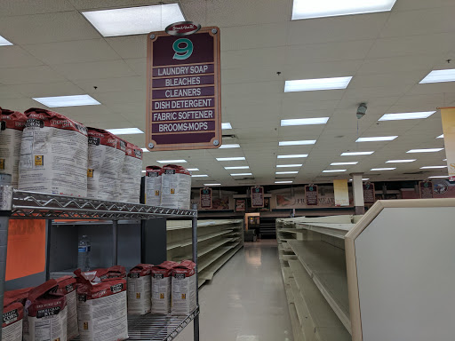 Grocery Store «Strack & Van Til», reviews and photos, 2627 N Elston Ave, Chicago, IL 60647, USA