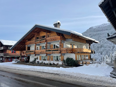 Alp-Chalet Ferienwohnungen Walserstraße 257, 6992, Österreich