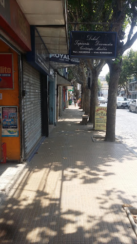 Mercado Comercial Calle San Antonio - Centro comercial