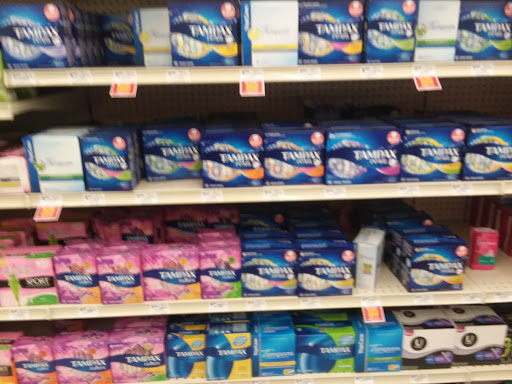 Supermarket «Giant Eagle Supermarket», reviews and photos, 14100 Detroit Ave, Lakewood, OH 44107, USA