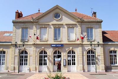 Boutique SNCF à Autun