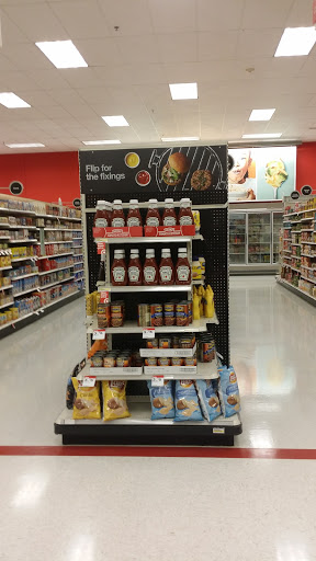 Department Store «Target», reviews and photos, 18855 N Market Pl Dr, Aurora, OH 44202, USA