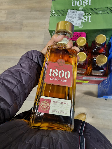 Liquor Store «Buy Rite Liquors of Bound Brook», reviews and photos, 260 W Union Ave, Bound Brook, NJ 08805, USA