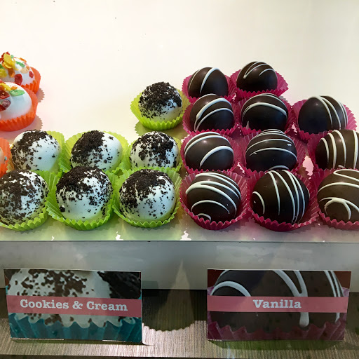 Wedding Bakery «Sweet Doctors», reviews and photos, 140 University Town Center Dr, Sarasota, FL 34243, USA