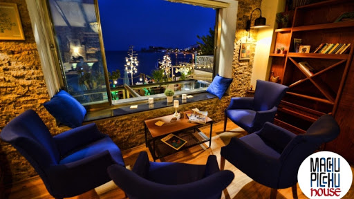 Machu Picchu Guru Cafe