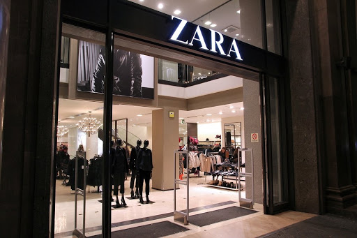 Stores to buy men's blazers Barcelona