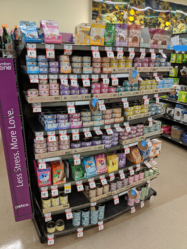 Pet Supply Store «Petco Animal Supplies», reviews and photos, 1121 5th St, Miami Beach, FL 33139, USA