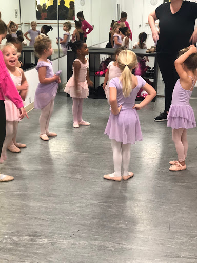 Dance School «Pro-Am Dance Studio», reviews and photos, 118 E McNab Rd, Pompano Beach, FL 33060, USA