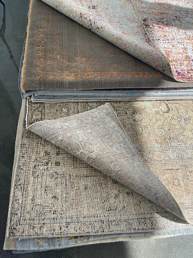 Carpetzon, 2240 Chippendale Rd 1st floor, West Vancouver, BC V7S 3J5