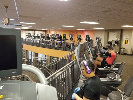 Gym «LA Fitness», reviews and photos, 3 Hawes Way, Stoughton, MA 02072, USA