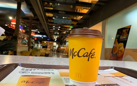 McCafé 咖啡-台南遠百二店 image