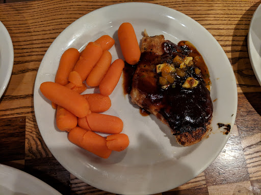 American Restaurant «Cracker Barrel Old Country Store», reviews and photos, 3160 Green Mt Crossing Dr, Shiloh, IL 62269, USA