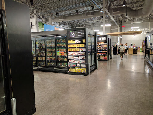 Supermarket «Market 32», reviews and photos, 3045 NY-50, Saratoga Springs, NY 12866, USA