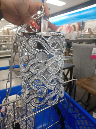 Clothing Store «Ross Dress for Less», reviews and photos, 1125 Woodruff Rd, Greenville, SC 29607, USA