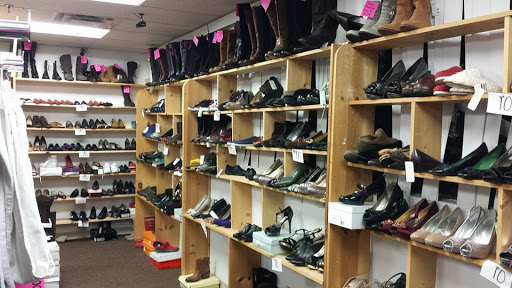 Used Clothing Store «Lovely Ladies», reviews and photos, 280 NY-211, Middletown, NY 10940, USA