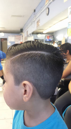 Barber Shop «J & R Barber Shop», reviews and photos, 8444 Laurel Canyon Blvd, Sun Valley, CA 91352, USA