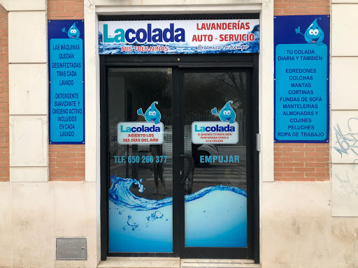 Lavandería La colada Mis tres niñas en Lucena, Córdoba