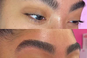 Brows & Meows image