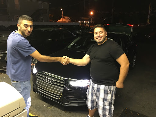 Used Car Dealer «Joliet Auto Center», reviews and photos, 101 E Jackson St, Joliet, IL 60432, USA