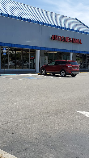 Antique Store «Coronado Antiques Mall», reviews and photos, 1433 S Dixie Fwy, New Smyrna Beach, FL 32168, USA