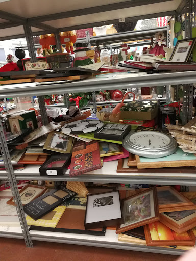 Thrift Store «Goodwill», reviews and photos