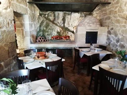 Restaurante Asador A Palleira da Horta - C. Nogueira de Ramuín, 32160, Province of Ourense, Spain