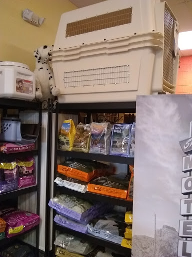 Pet Supply Store «Paws in the City Cary NC», reviews and photos, 1105 Tryon Village Dr #303, Cary, NC 27518, USA