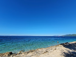Prigradica beach'in fotoğrafı düz bir kıyı şeridi ile birlikte