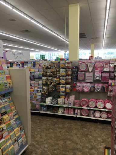 Dollar Store «Dollar Tree», reviews and photos, 152 Middle Neck Rd, Great Neck, NY 11021, USA