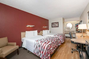 Red Roof Inn Cleveland - Airport/Middleburg Heights image