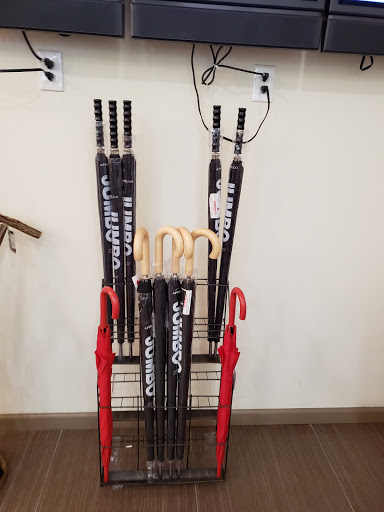 Clothing Store «I Goldberg Army & Navy», reviews and photos, 1300 Chestnut St, Philadelphia, PA 19107, USA