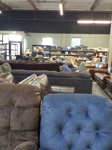 Outlet Store «Shop Heroic Wholesale Outlet», reviews and photos, 9744 Dino Dr, Elk Grove, CA 95624, USA