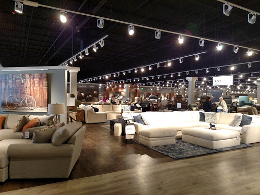 Furniture Store «Living Spaces - Glendale, AZ», reviews and photos, 6767 W Bell Rd, Glendale, AZ 85308, USA