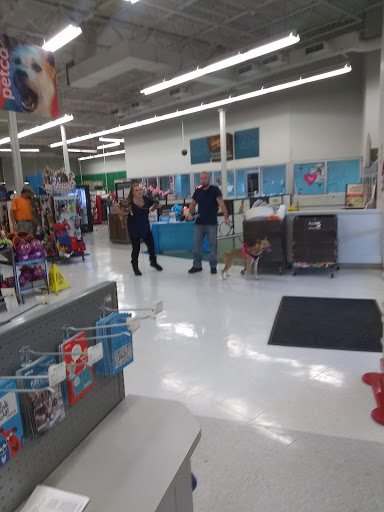Pet Supply Store «Petco Animal Supplies», reviews and photos, 4491 Kirkwood Hwy, Wilmington, DE 19808, USA
